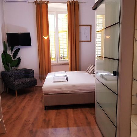 Room Lui Рийека Екстериор снимка